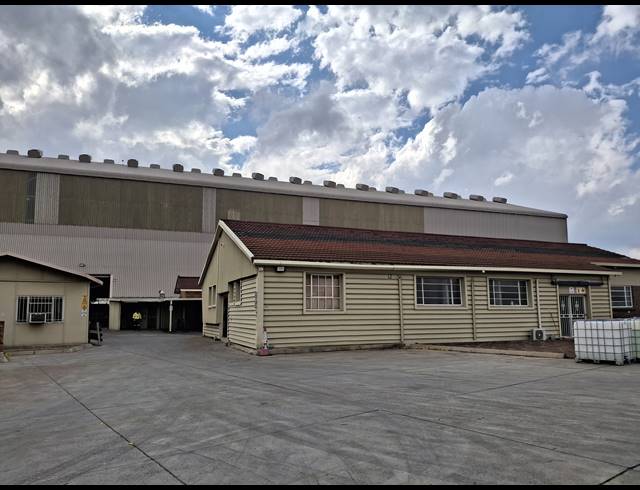 21,015M² WAREHOUSE FOR SALE IN ANDERBOLT